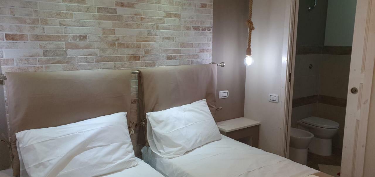 Guesthouse Luisella Cagliari Eksteriør billede