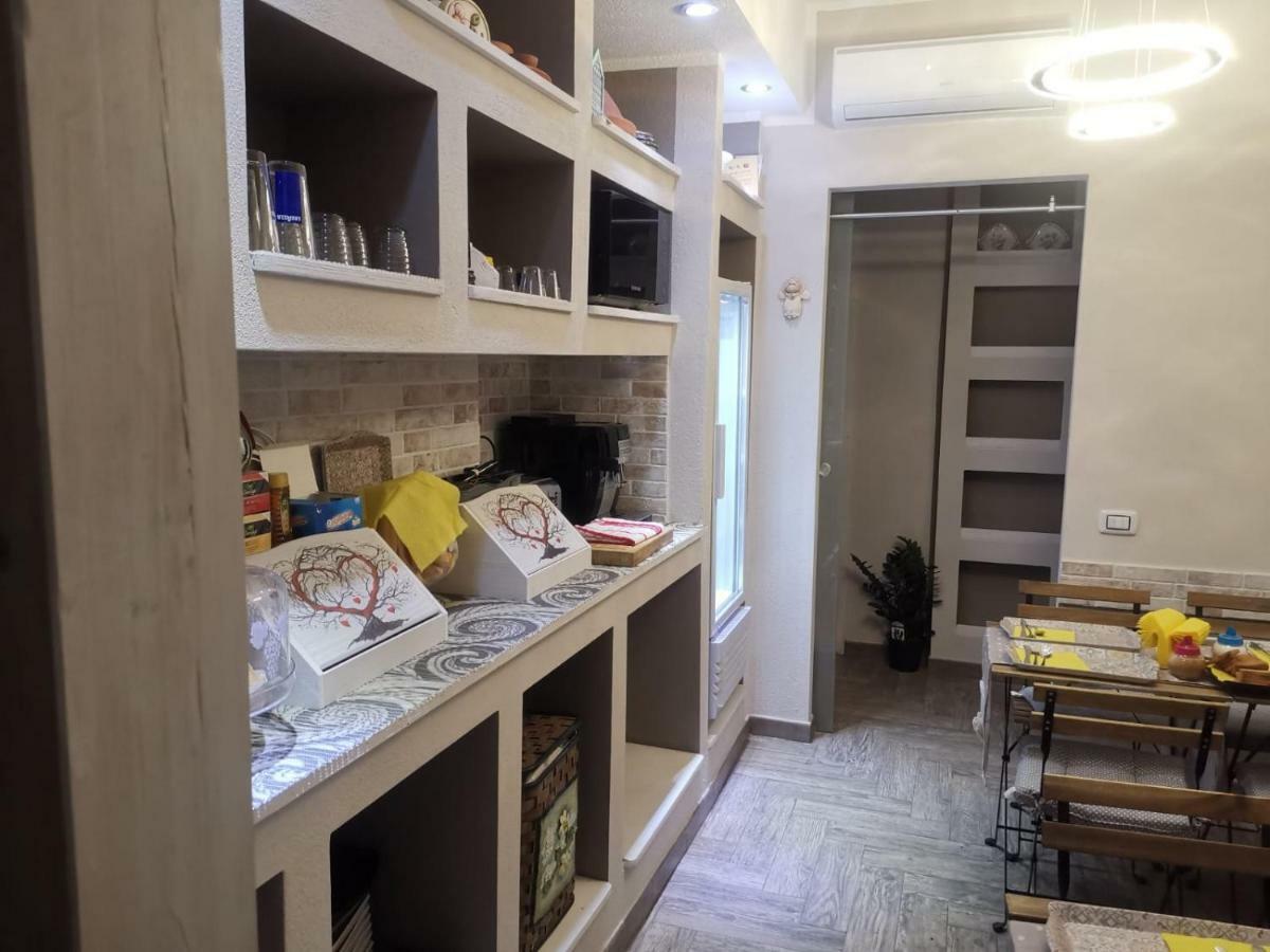 Guesthouse Luisella Cagliari Eksteriør billede
